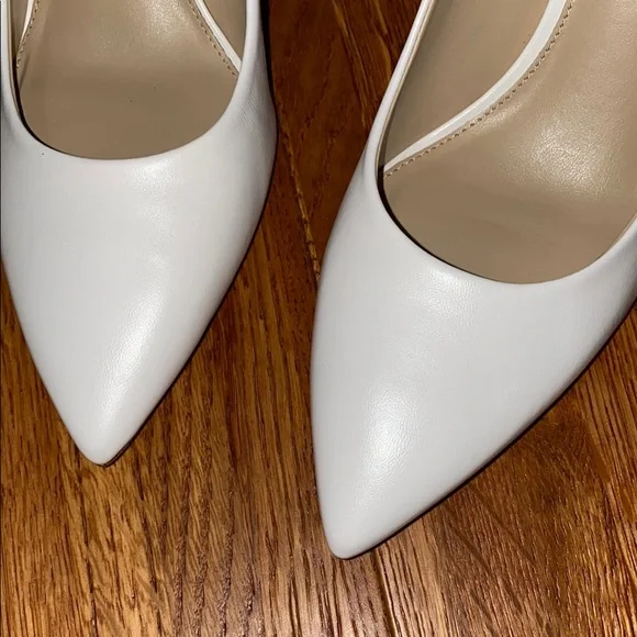 Sam Edelman White Pointed-Toe Heels - Picture 3 of 6